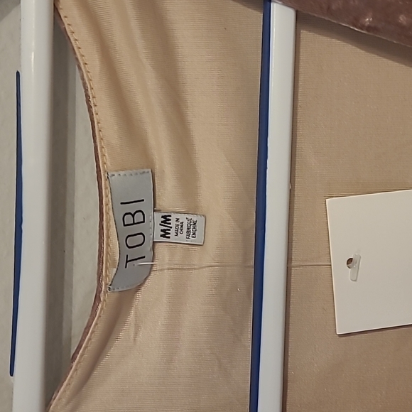 Tobi Wrap Dress - Picture 4 of 5